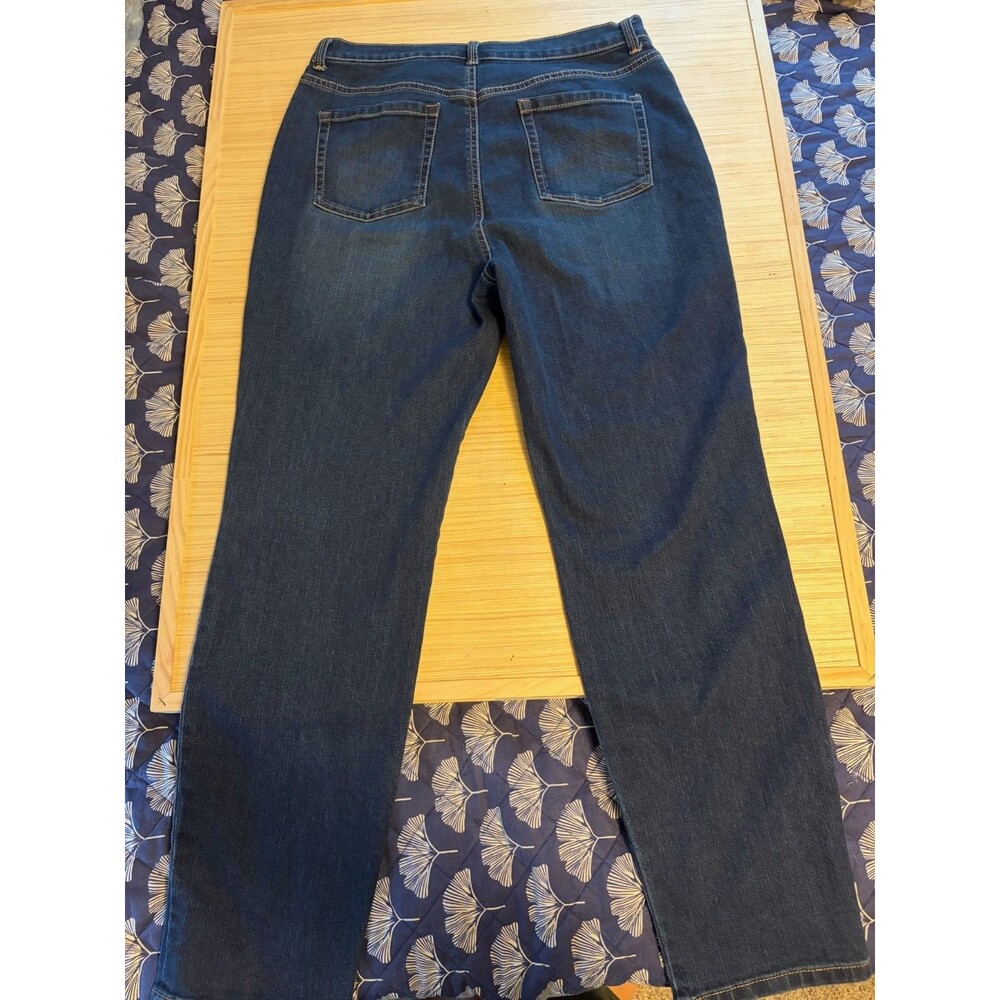 Gloria Vanderbilt All Around Slimming Floral Embroidered Blue Jeans Women’s - Picture 3 of 6